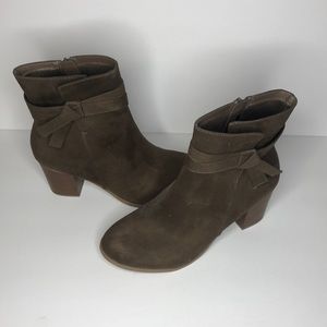 Women’s American Eagle Boots
